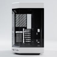 Кутия HYTE Y60 Tempered Glass, Mid-Tower, Бяло и Черно